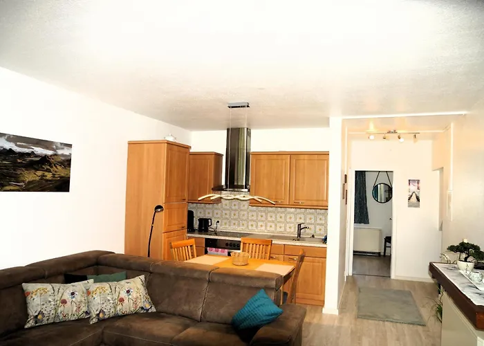 公寓 Komfort-ferienwohnung Am Paradies 66 A 巴特劳特堡